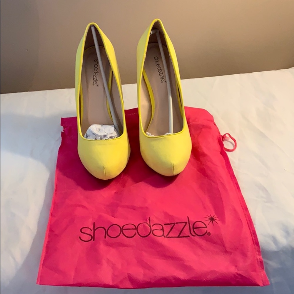 Worn once Shoedazzle stilettos